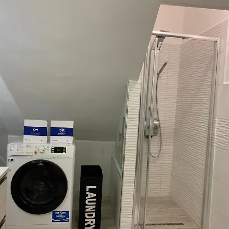 Studio Fur 2 Personen Ca 40 M In Genua, Italienische Riviera Italienische Westkuste ジェノヴァ