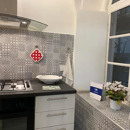 Studio Fur 2 Personen Ca 40 M In Genua, Italienische Riviera Italienische Westkuste *