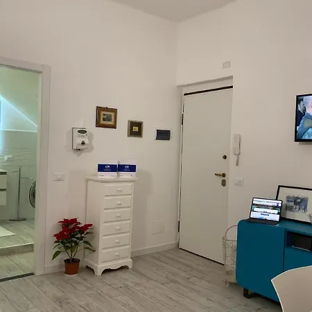 Studio Fur 2 Personen Ca 40 M In Genua, Italienische Riviera Italienische Westkuste Appartement *