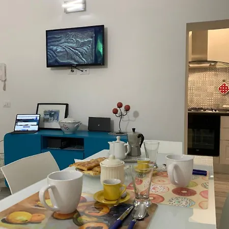 Appartement Studio Fur 2 Personen Ca 40 M In Genua, Italienische Riviera Italienische Westkuste Genua